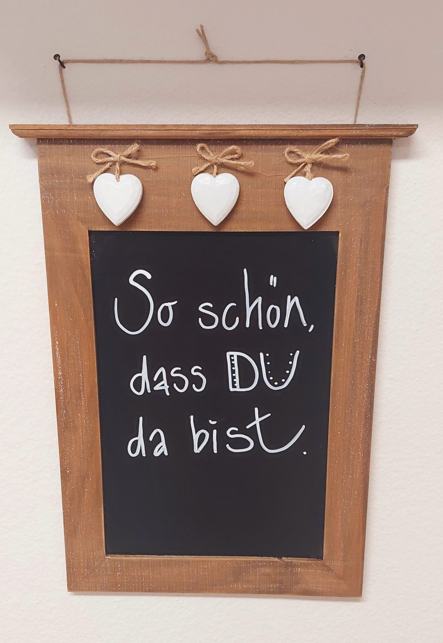 Schön, dass du den Weg in den Fühlraum gefunden hast. Ich biete erlebnisorientierte Einzelberatung, Paarberatung und Familienberatung nach Jesper Juul. Bleib nicht allein mit deinen Sorgen, Ängsten und Herausforderungen des Alltags.